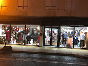 Photo n°1 de Belles comme un coeur à Aigre (Magasin de vêtements pour femmes)