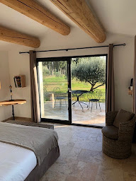 Photo n°16 de Le Mas des Chutes-Maison d'hôtes de charme-Saint Rémy De Provence à Graveson (Chambre d'hôtes)