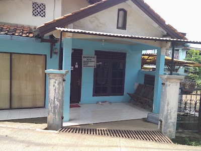 Photos of Bidan Noviyanti