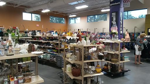Goodwill - Eustis - Visual