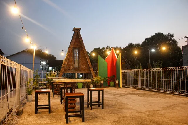 Super OYO Capital O 2258 Santana Syariah Guest House
