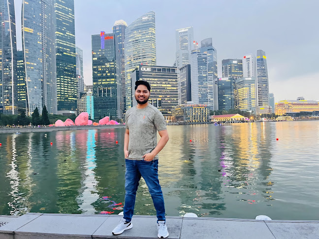 Comentarii opinii despre Himanshu Katiyar