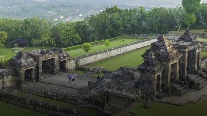 Ratu Boko: Kompleks Istana Megah dengan Sunset Memukau
