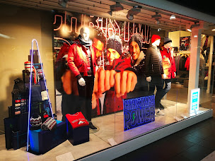 Photo n°9 de Jules Louvroil à Louvroil (Magasin de smokings)