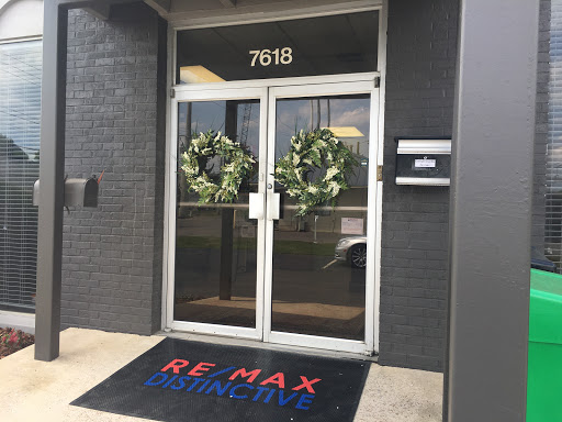 RE/MAX Distinctive - Thumbnail