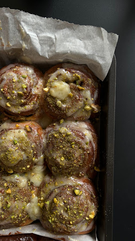 Rosi. Café & more | specialty coffee roasters | brunches & pastries by null