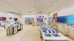 Photo n°2 de Boutique SFR Saumur à Saumur (Opérateur téléphonique)