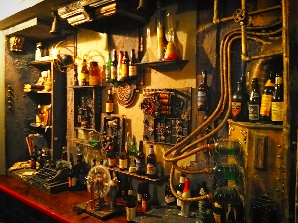 Кпп бар. Коробок бар москва. Мск коробок бар. Коробок бар москва. Ракия бар москва рождественский бульвар меню.