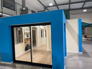 Photo n°10 de Pyrenees Menuiseries à Séméac (Atelier de menuiserie)