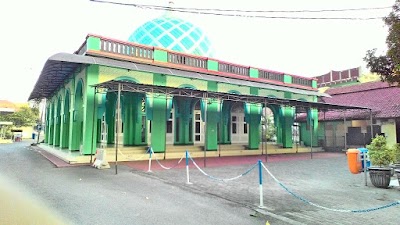 Photos of Polrestabes Surabaya