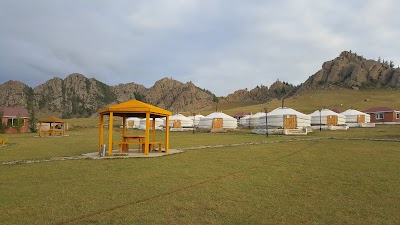 Photos of Monde tour camp