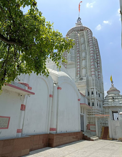 हमारी आप सभी भक्त गणों से निवेदन है , कृपया कचरा कचरा पेटी में ही डाले अन्य जगह गंदगी ना करे ।। post image