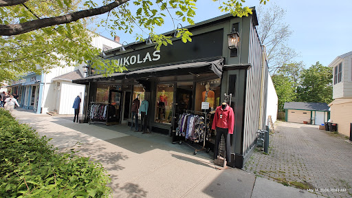 Nikolas - Thumbnail