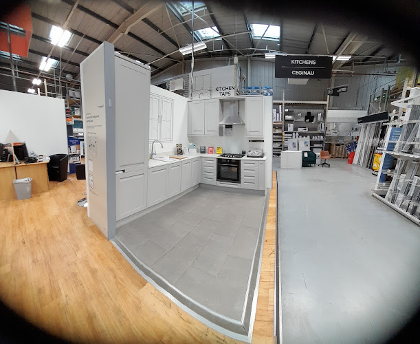 B&Q Wrexham - Hardware store