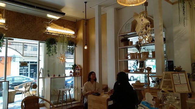 MaLet's Cafe (เมล็ด)