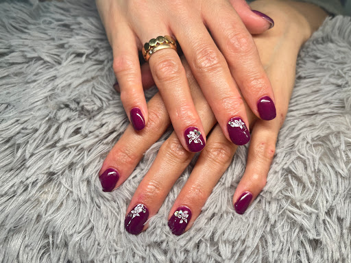 Nageldesign / Wimpern und Augenbrauen Sandra Reil - Thumbnail