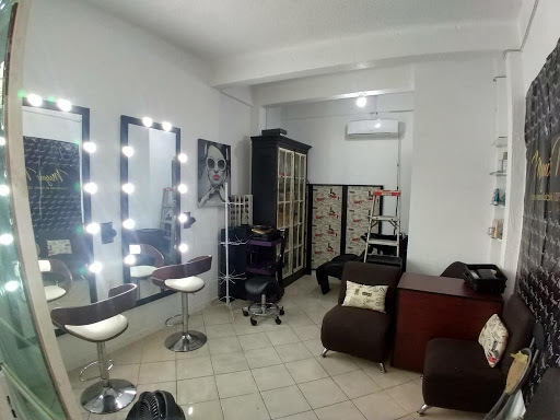 "Extensiones de cabello 100% humano" por Maguie Mayo Gallery - Mexico