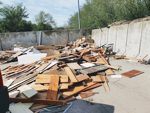 Flensburger Team Service Dienstleistung e.K. -Winterdienst- Gebäudereinigung- Entrümpelung -Messiauflösung - Hausmeisterserv