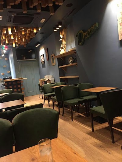 Photos of Jugi Bar & Caf&eacute;