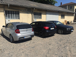 Photo n°8 de Zone Rouge AF Programmation à Fleurieu-sur-Saône (Magasin de pneus)