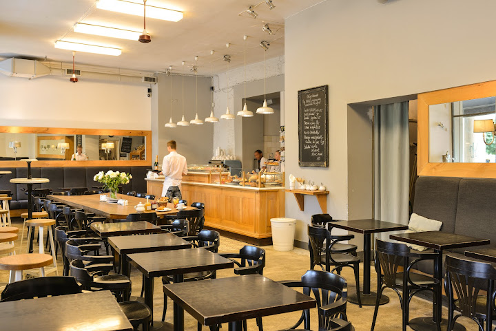 Charlotte plac Zbawiciela by null