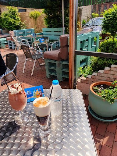 Cafe Mythos