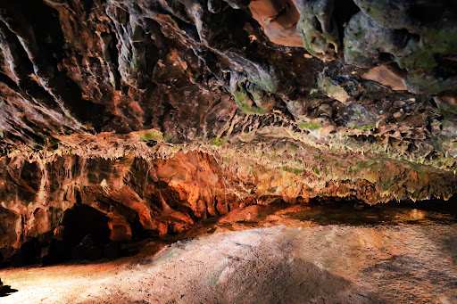 Echo Dell Indian Echo Caverns
