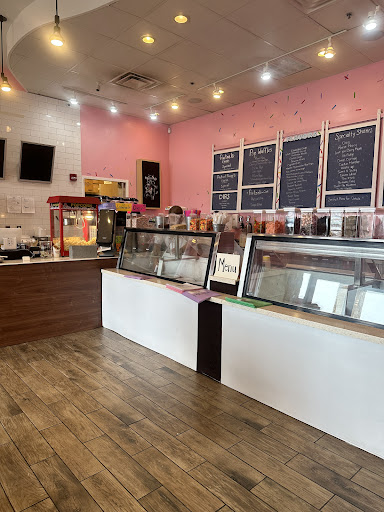 Twist & Shake Ice-Cream & Pretzels Bar - United States