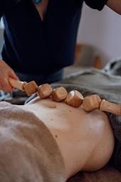 Photo n°12 de Douceur de Naître et Bien-être ( Massage Bien-être féminin - Accompagnement périnatal - Thérapeutique Bain Bébé) à Aire-sur-la-Lys (Centre de bien-être)