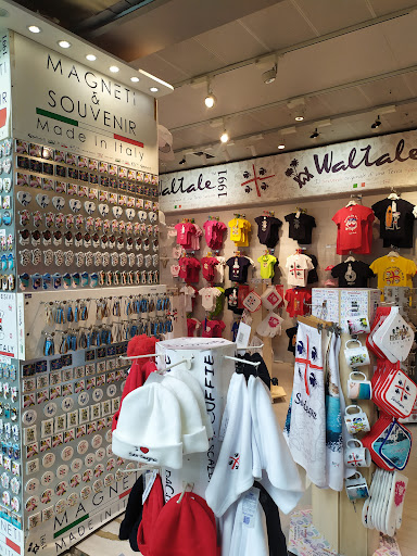 Waltale - Visual