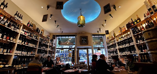 Le Rouge et le Verre