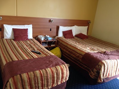 Photos of Ventura Inn & Suites Hamilton