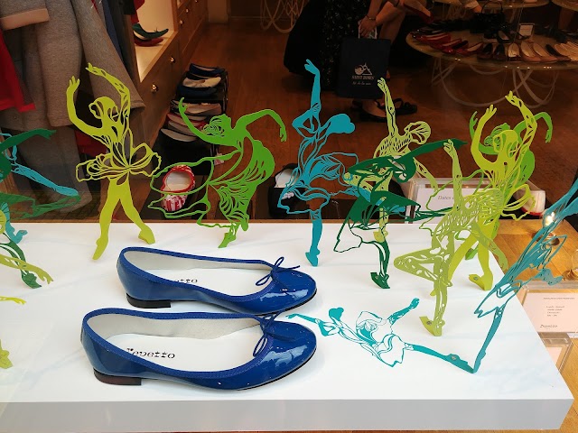 Boutique Repetto