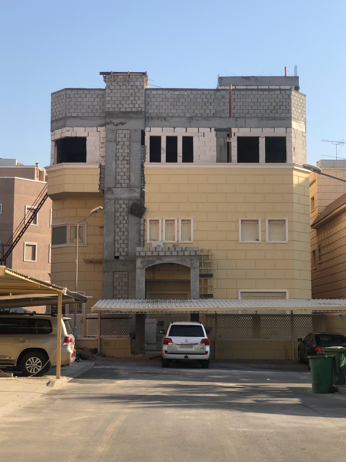 شركة هندسة المشاريع للتجارة العامة والمقاولات