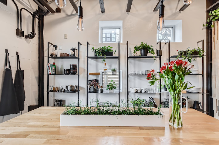 The Garden on 6th by null