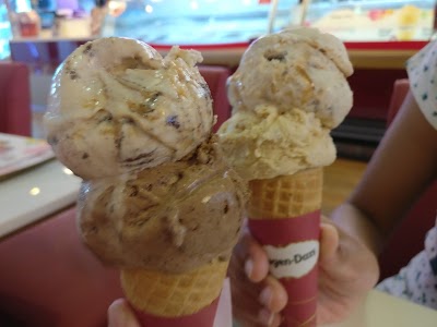 Photos of H&auml;agen-Dazs