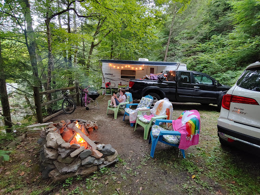 Walker Island Family Camping - Thumbnail