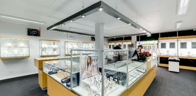 Diamond & Co Phone number