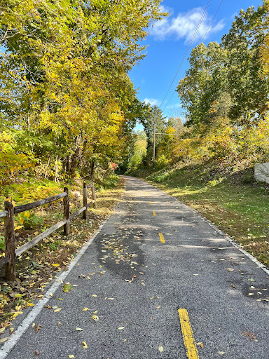 Washington Secondary Trail Parking - Thumbnail