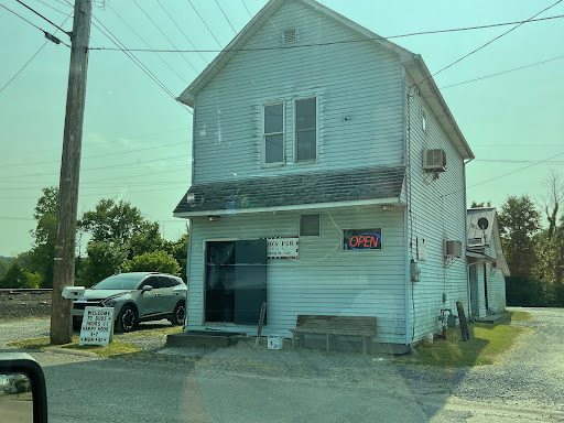 Bud's Pub - Visual