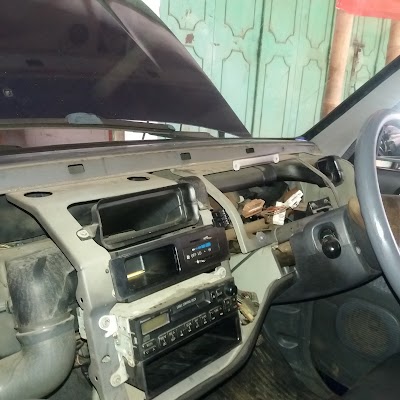Photos of bengkel mobil "suntoro" kendal