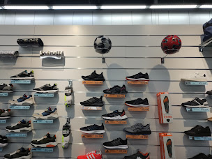 Photo n°17 de ESPACE DES MARQUES - LA GUERINIERE à La Guérinière (Magasin de vêtements pour jeunes)