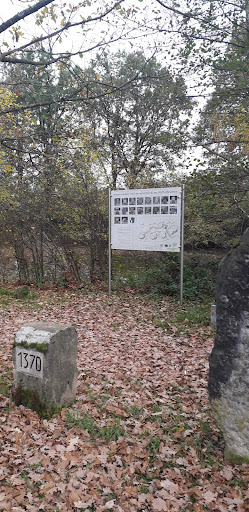 Historienplatz von Vincenzenbronn am Pfaffenbrunnen - Thumbnail