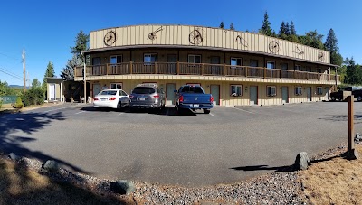Photos of Whispering Firs Motel Inc