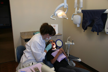 Valley Dentists of Belchertown: Dr. Mark D. Medaugh