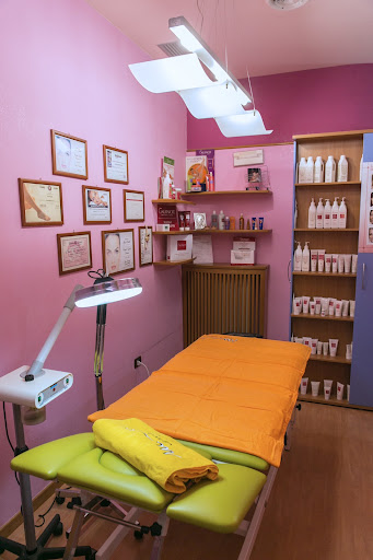 Marylù Nails&Beauty di Patella M.L. - centro estetico e abbronzatura, manicure - Thumbnail