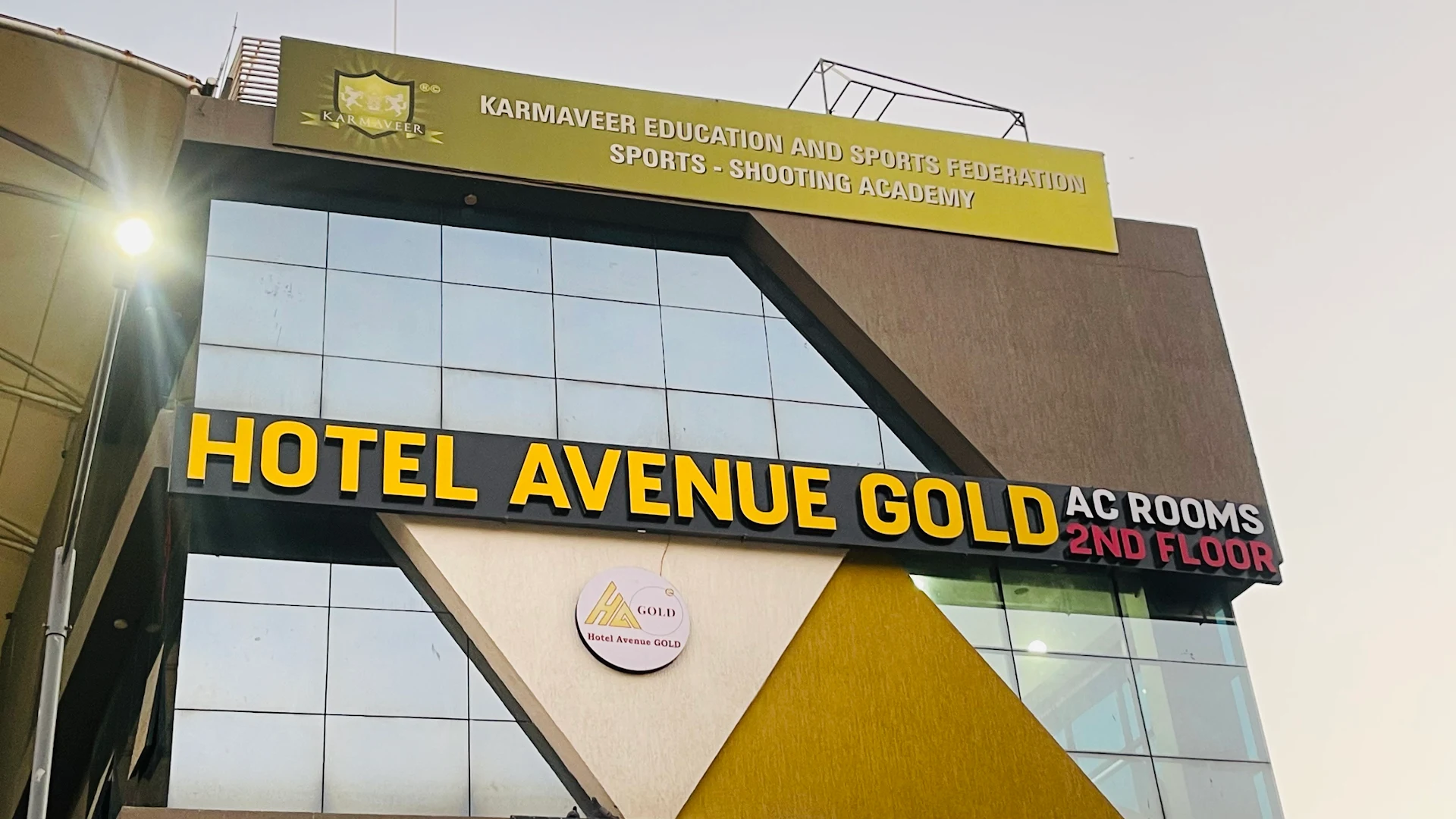 Hotel Avenue Gold