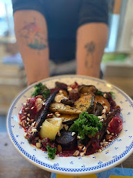 Photo n°18 de Epicerie-café La Cale à Paris (Restaurant végétarien)