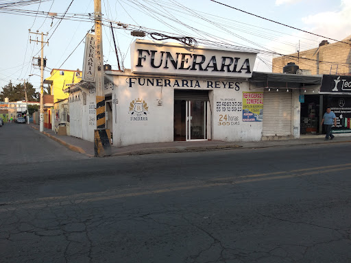 Funeraria Reyes