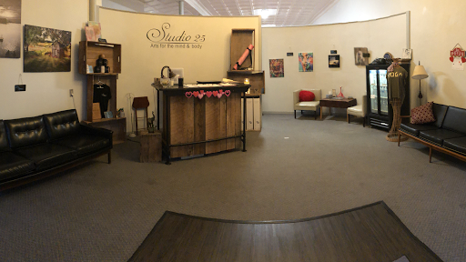 Studio 25 - Visual